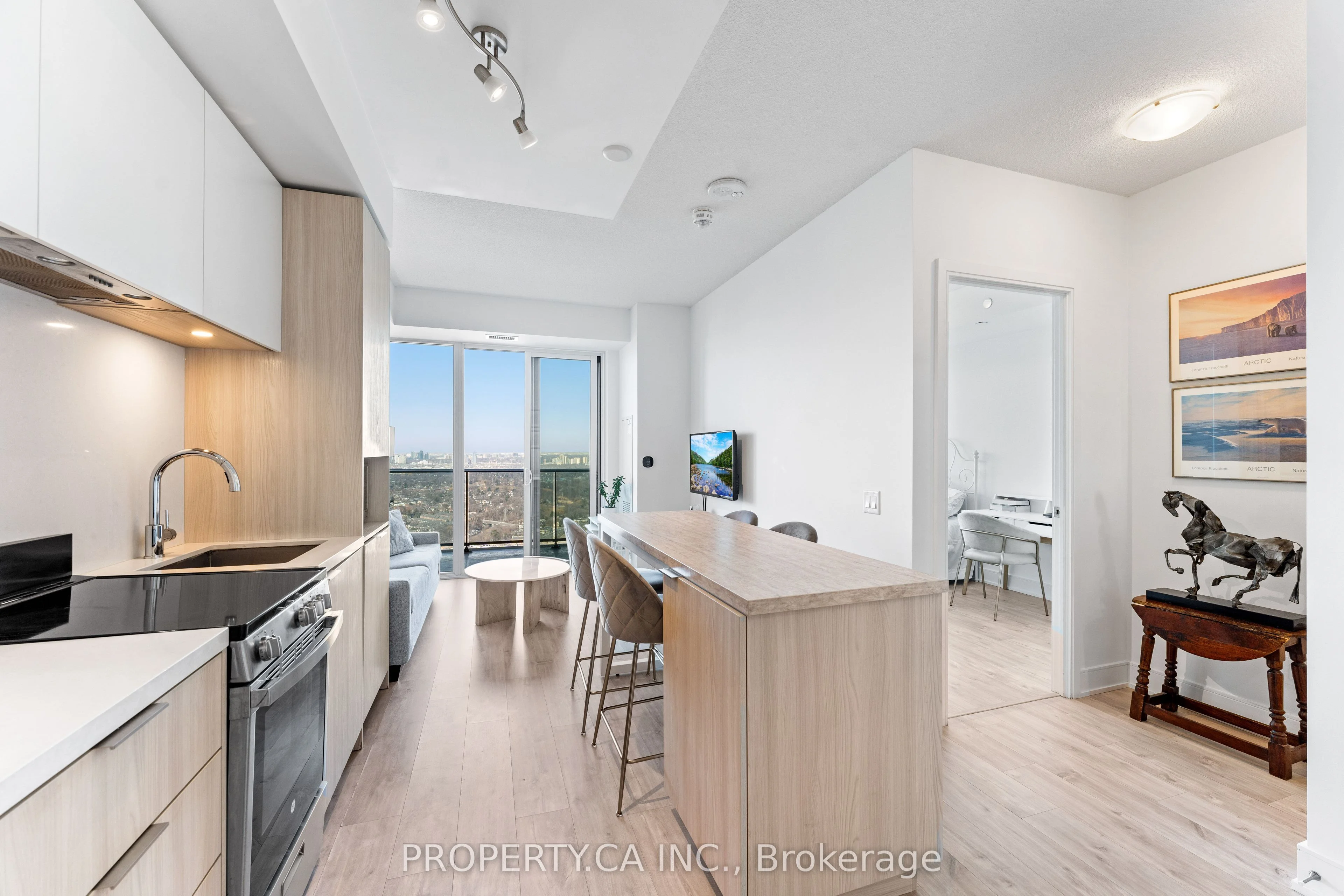70 Annie Craig Drive 5308, Toronto W06, On M8v 0c5