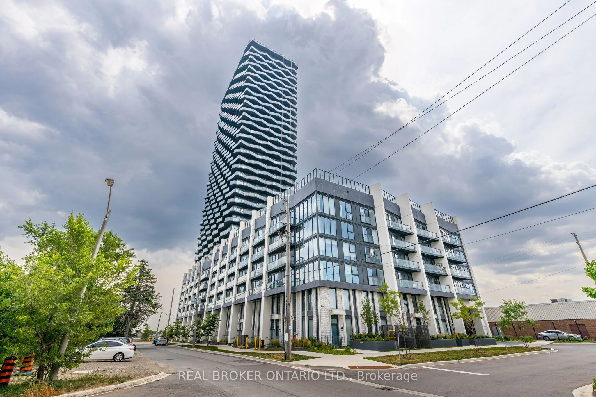 36 Zorra Street 2909, Toronto W08, ON M8Z 0G5