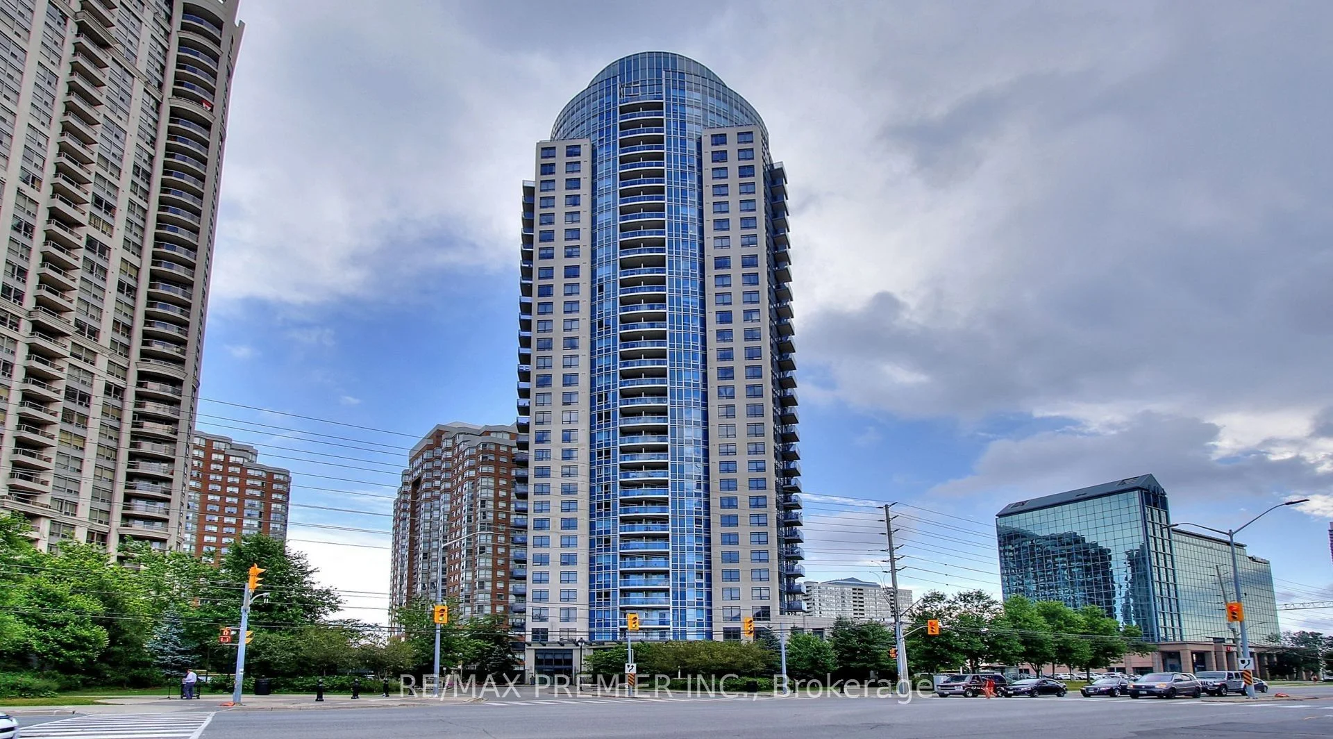 330 Burnhamthorpe Road W 2106, Mississauga, ON L5B 0E1