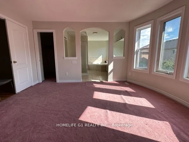8 Caversham (upper level) Drive, Brampton, ON L6R 0P2