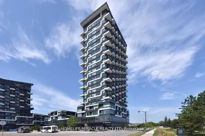 Common Element Condo in Oakville