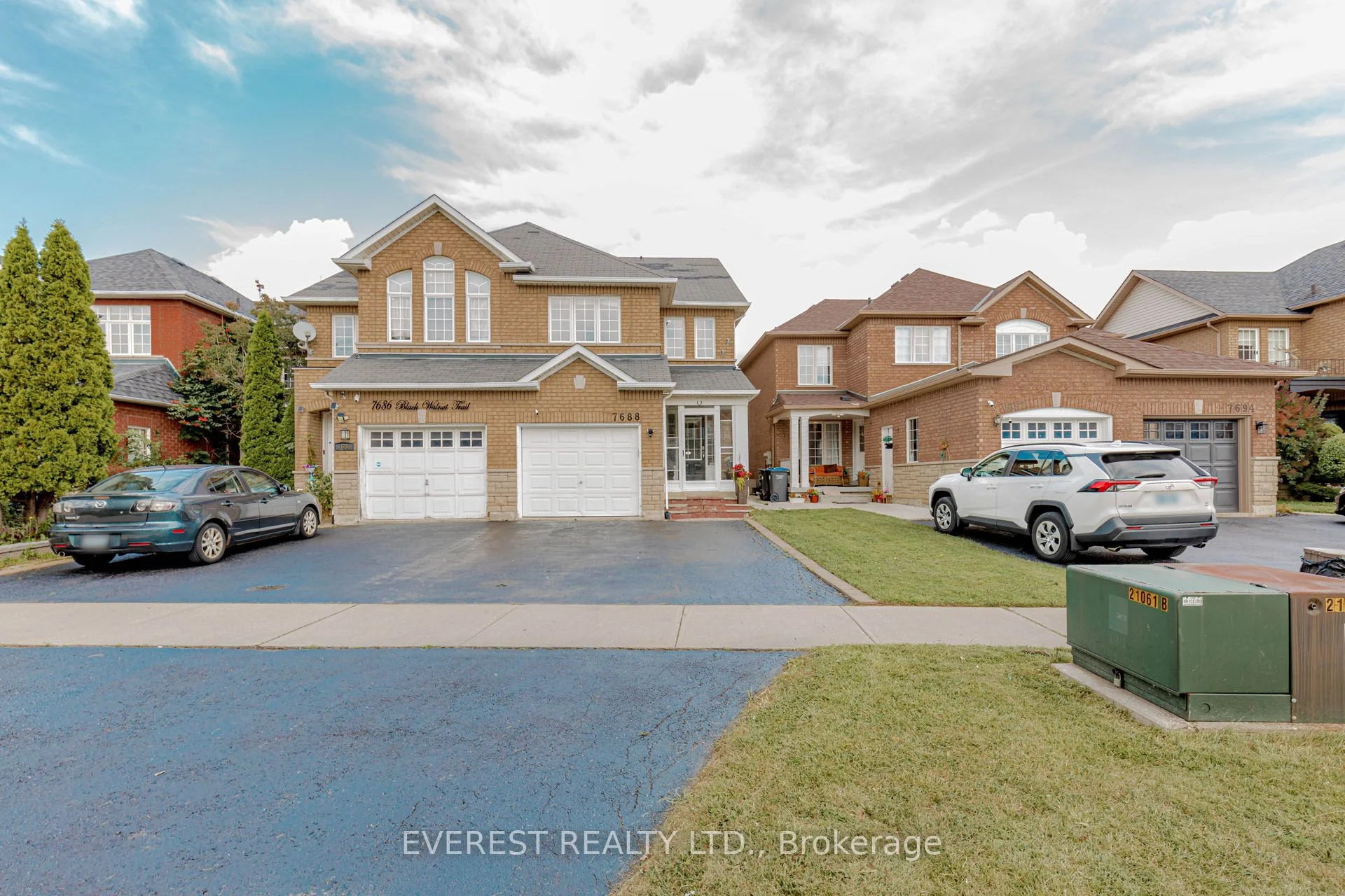 Semi-Detached in Mississauga