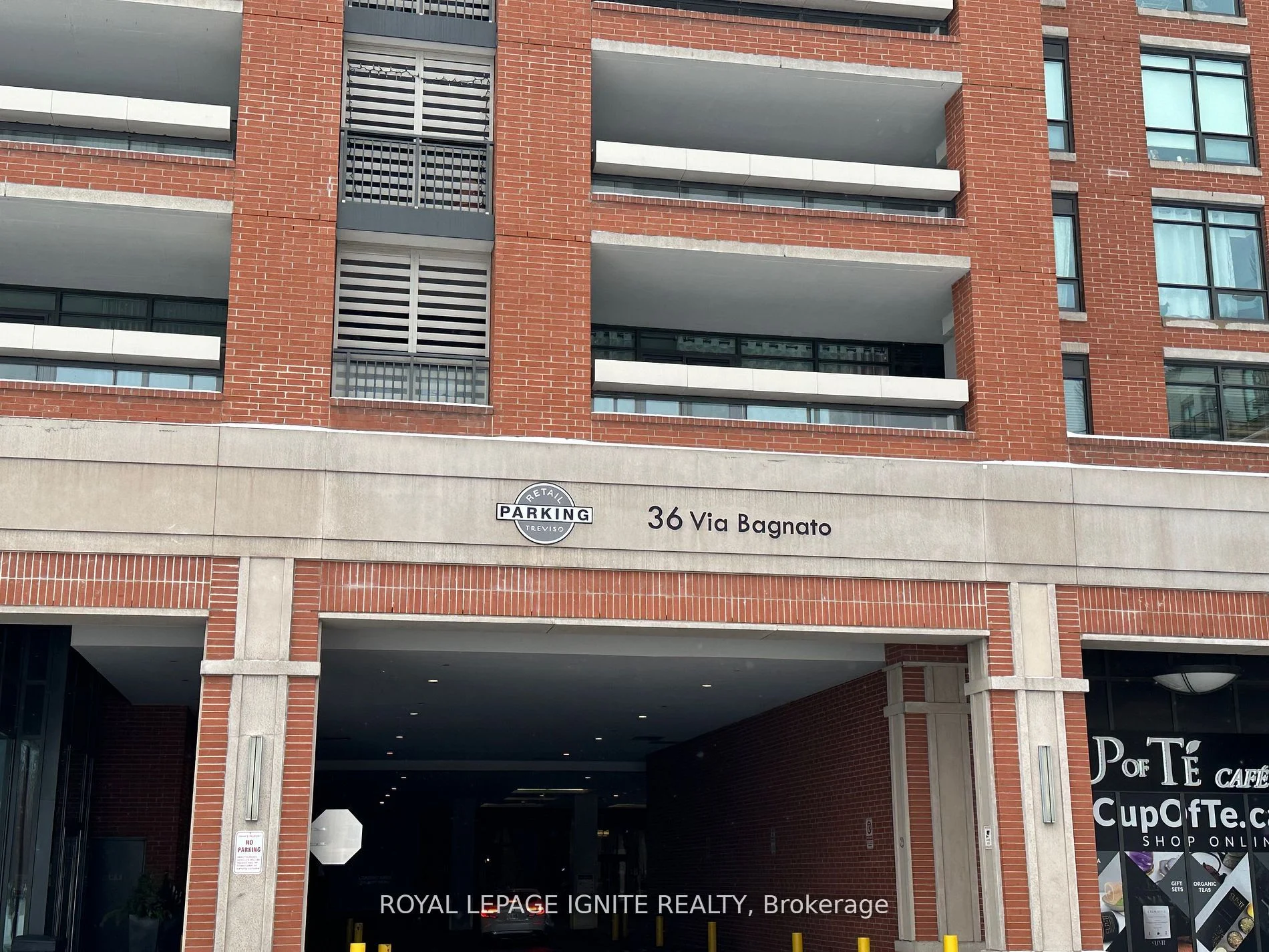 36 Via Bagnato Avenue 533, Toronto W04, ON M6A 0B7