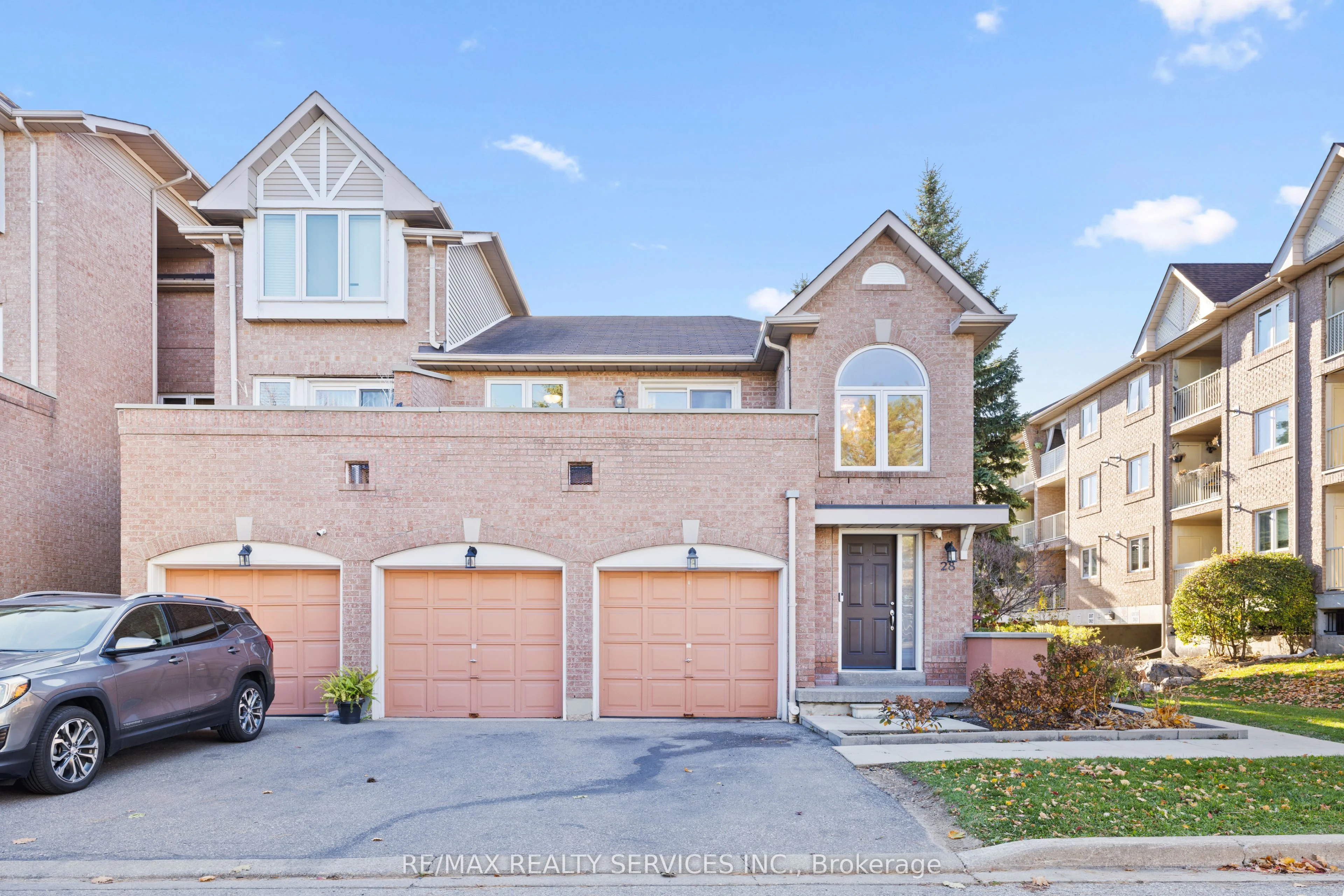 45 Bristol Road 28, Mississauga, ON L4Z 3P5