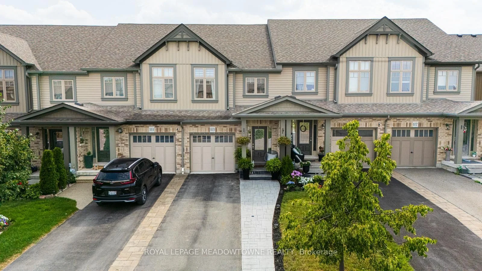 Att/Row/Townhouse in Orangeville