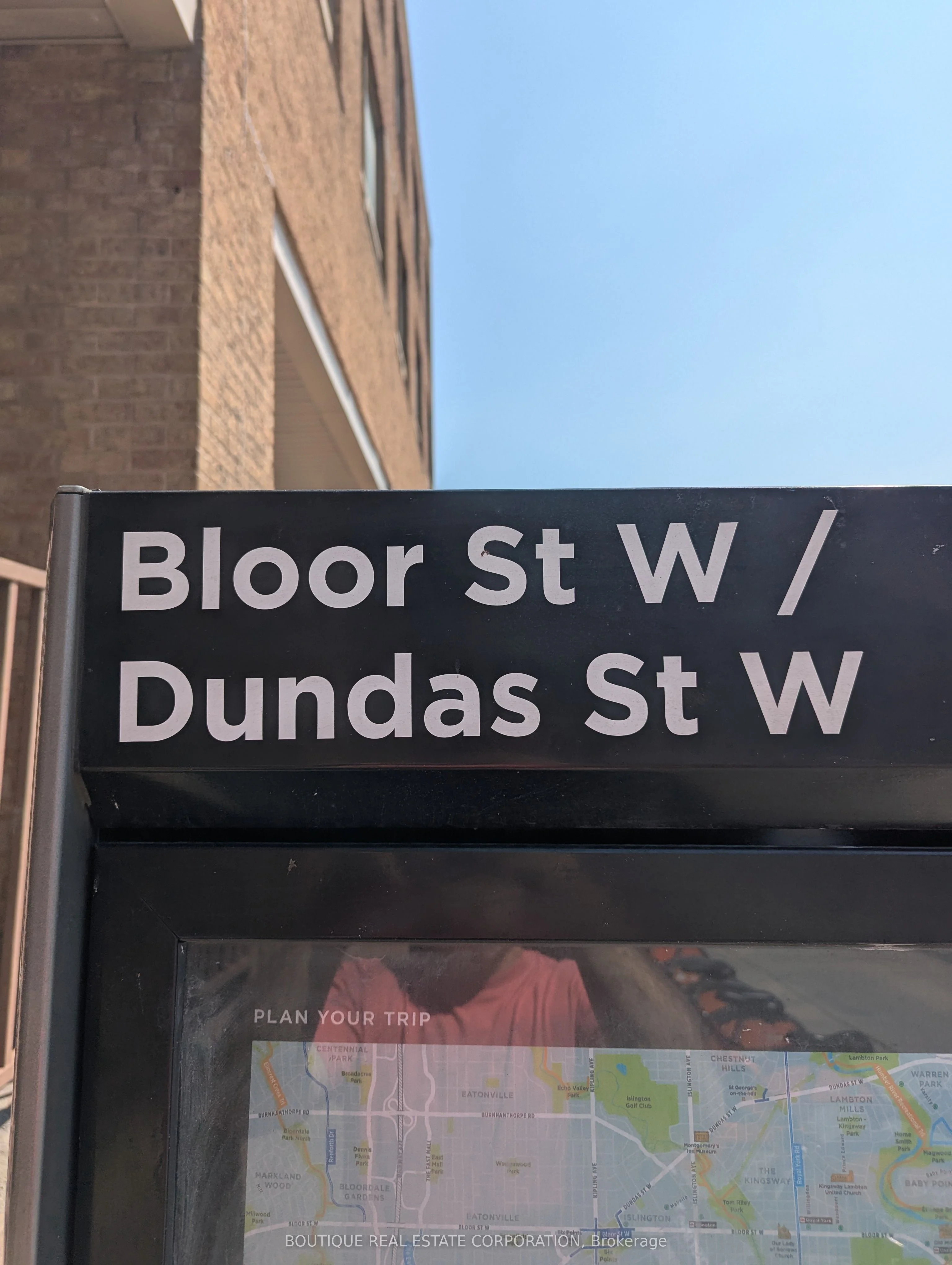 2222 Dundas Street W 202, Toronto W01, ON M6R 1X3
