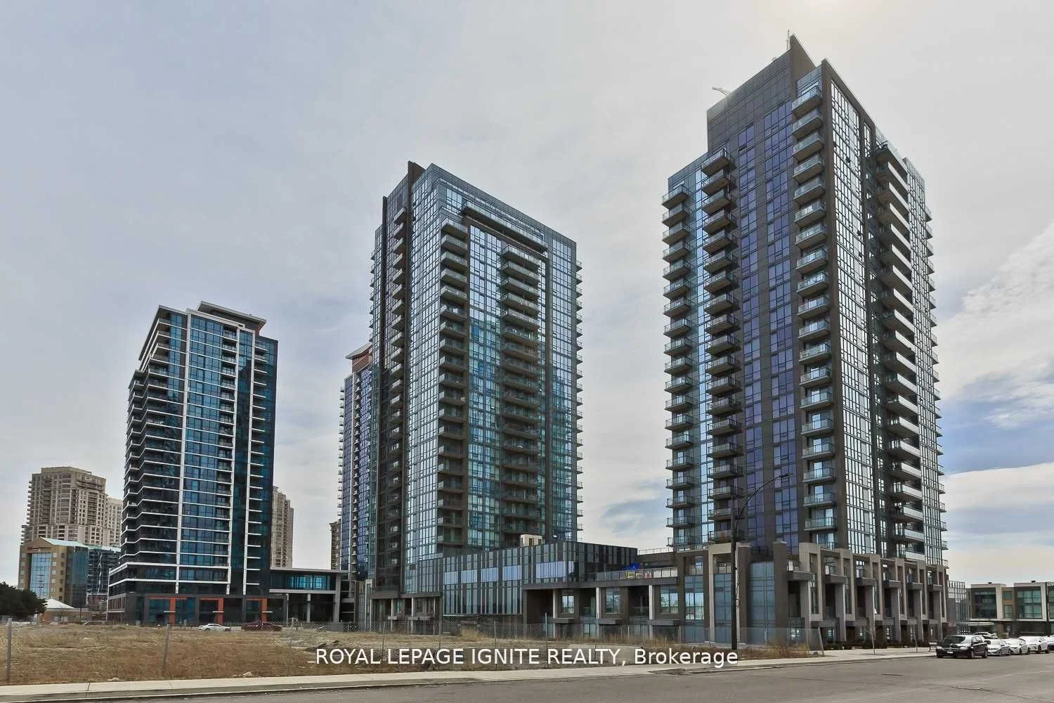 5033 Four Springs Avenue 1618, Mississauga, On L5r 0g6