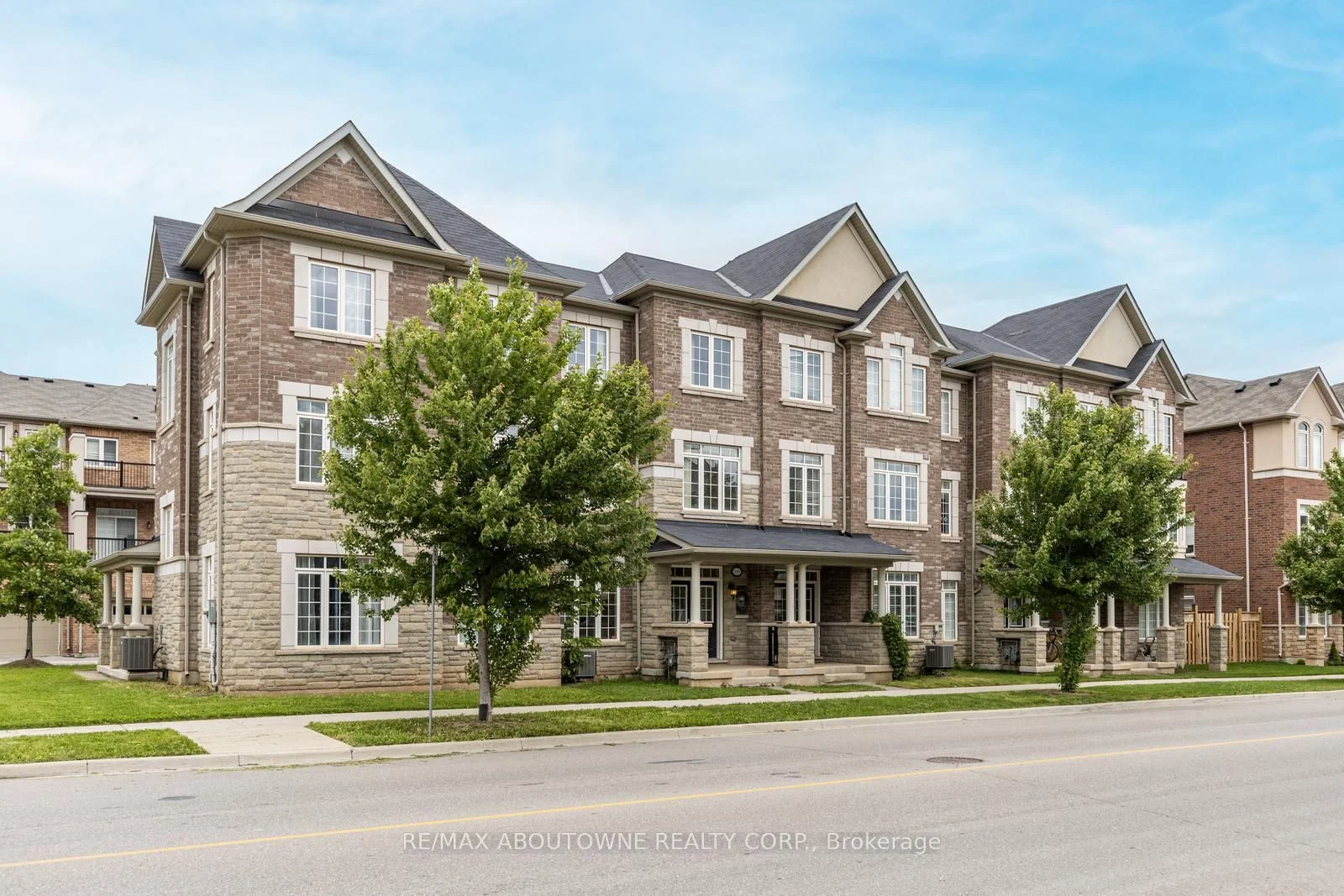 3099 Preserve Drive, Oakville, On L6m 4l9