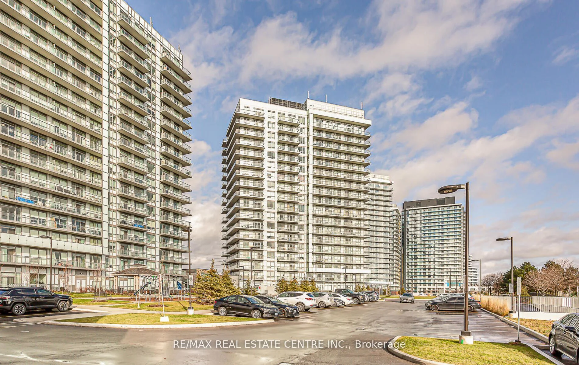 4699 Glen Erin Drive 1808, Mississauga, ON L5M 2E5