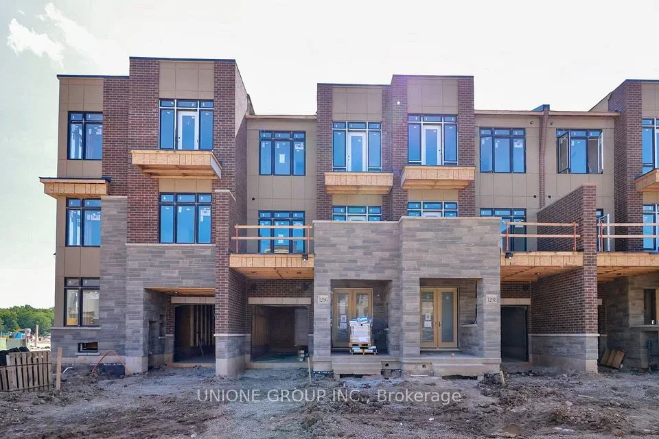 3296 Azam Way, Oakville, ON L6M 5S2