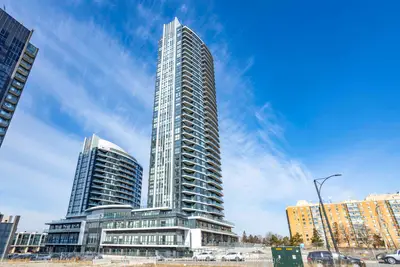 Condo Apartment in Mississauga