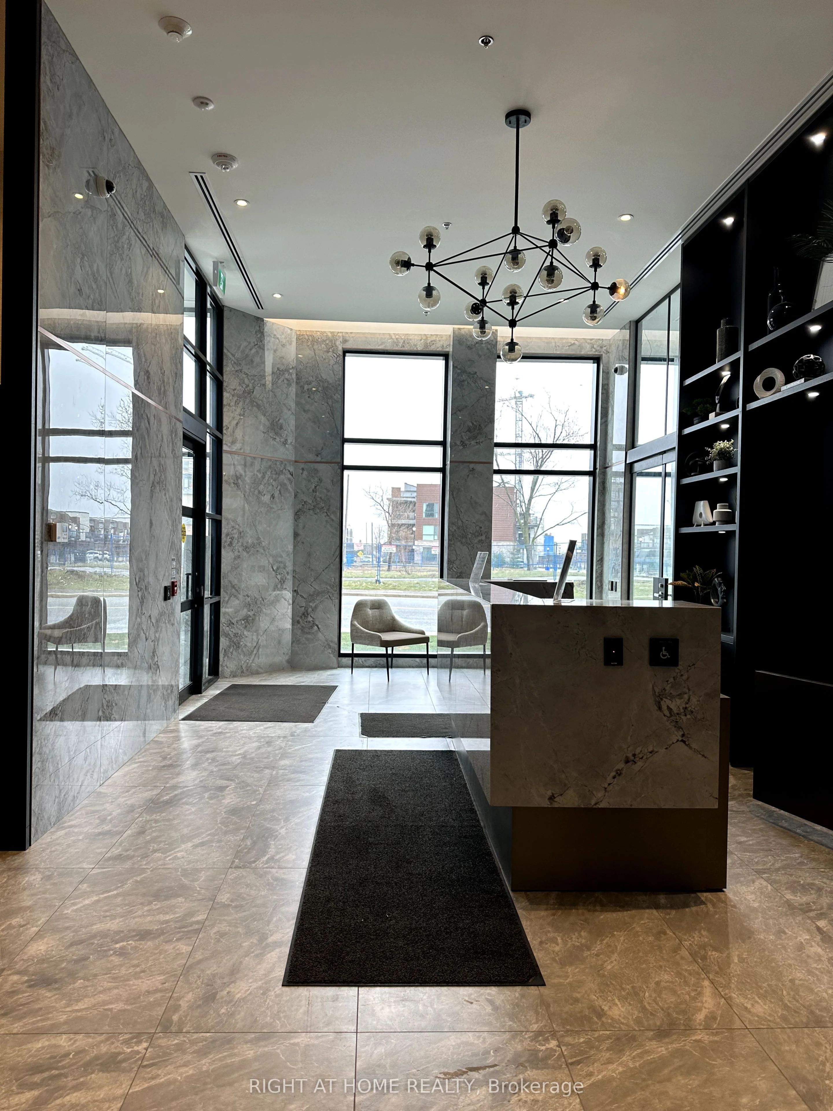 3005 Pine Glen Road 202, Oakville, On L6m 5p5