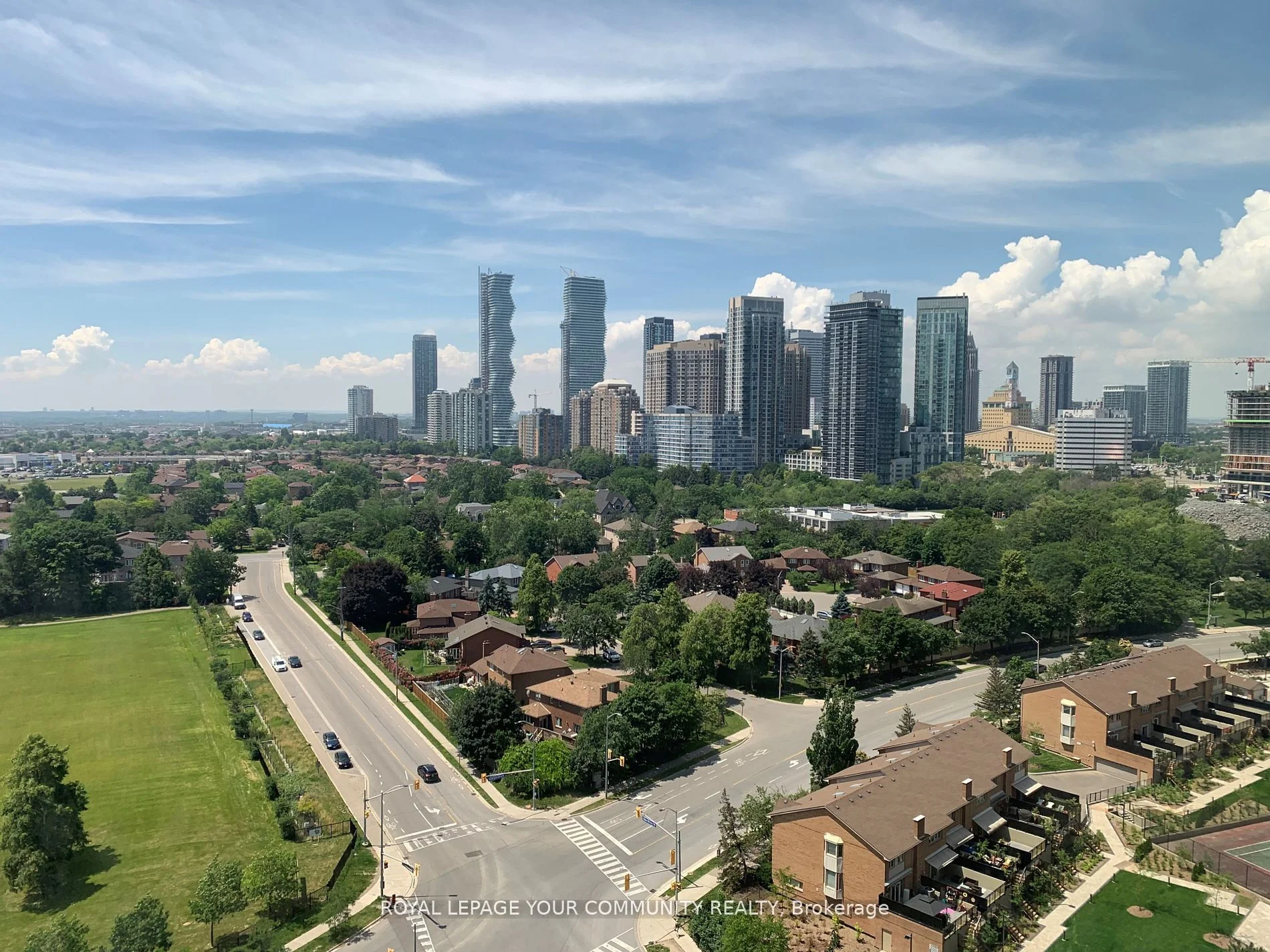 36 ELM Drive 1808, Mississauga, ON L5B 0N3