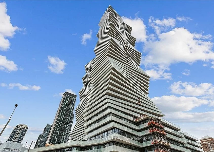 3883 Quartz Road 1403, Mississauga, ON L5B 0M4