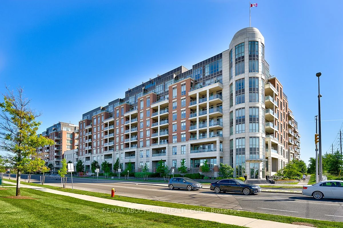2480 PRINCE MICHAEL Drive 714, Oakville, ON L6H 0H1