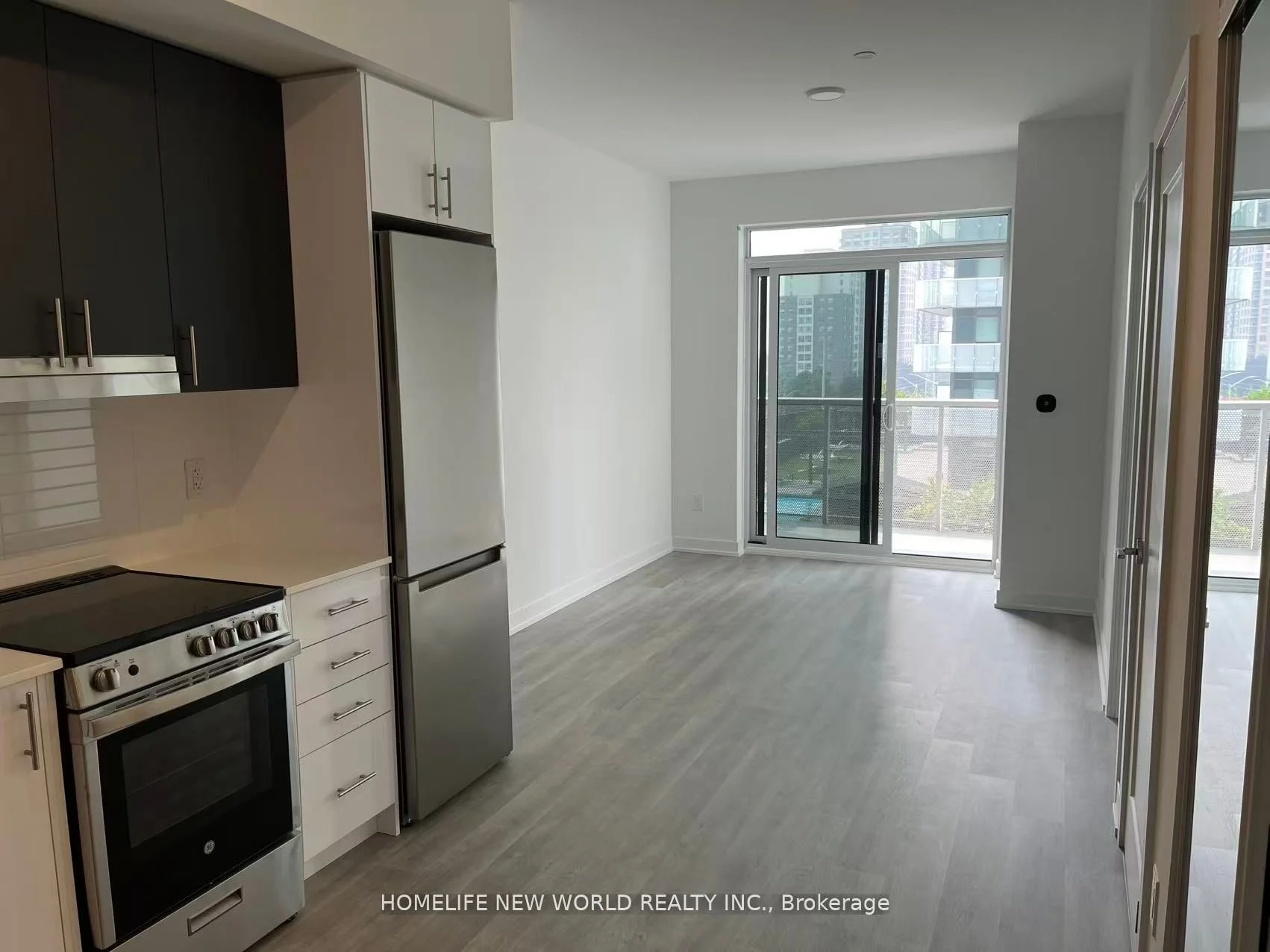 5105 Hurontario Street 616, Mississauga, On L4z 3x7
