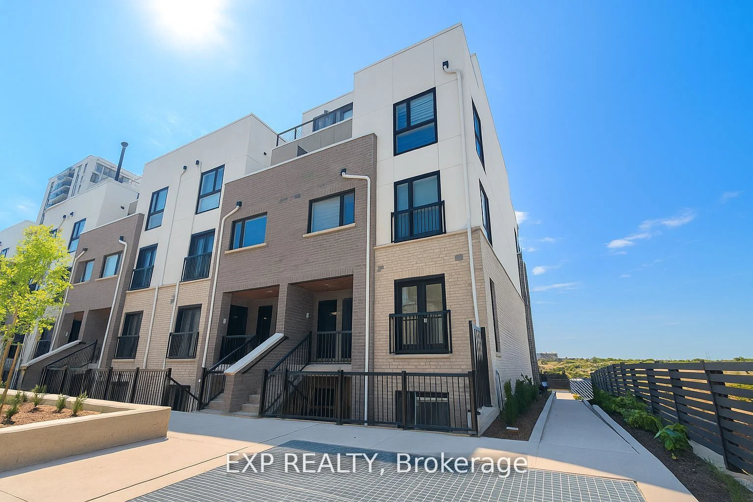 349 Wheat Boom Drive 302, Oakville, On L6h 7x5