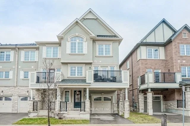 235 Betsy Drive, Oakville, ON L6M 0V3