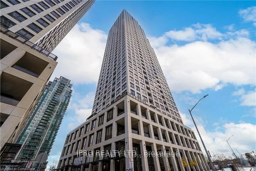 Condo Apartment in Mississauga