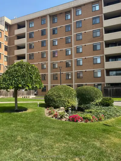 Condo Apartment in Toronto