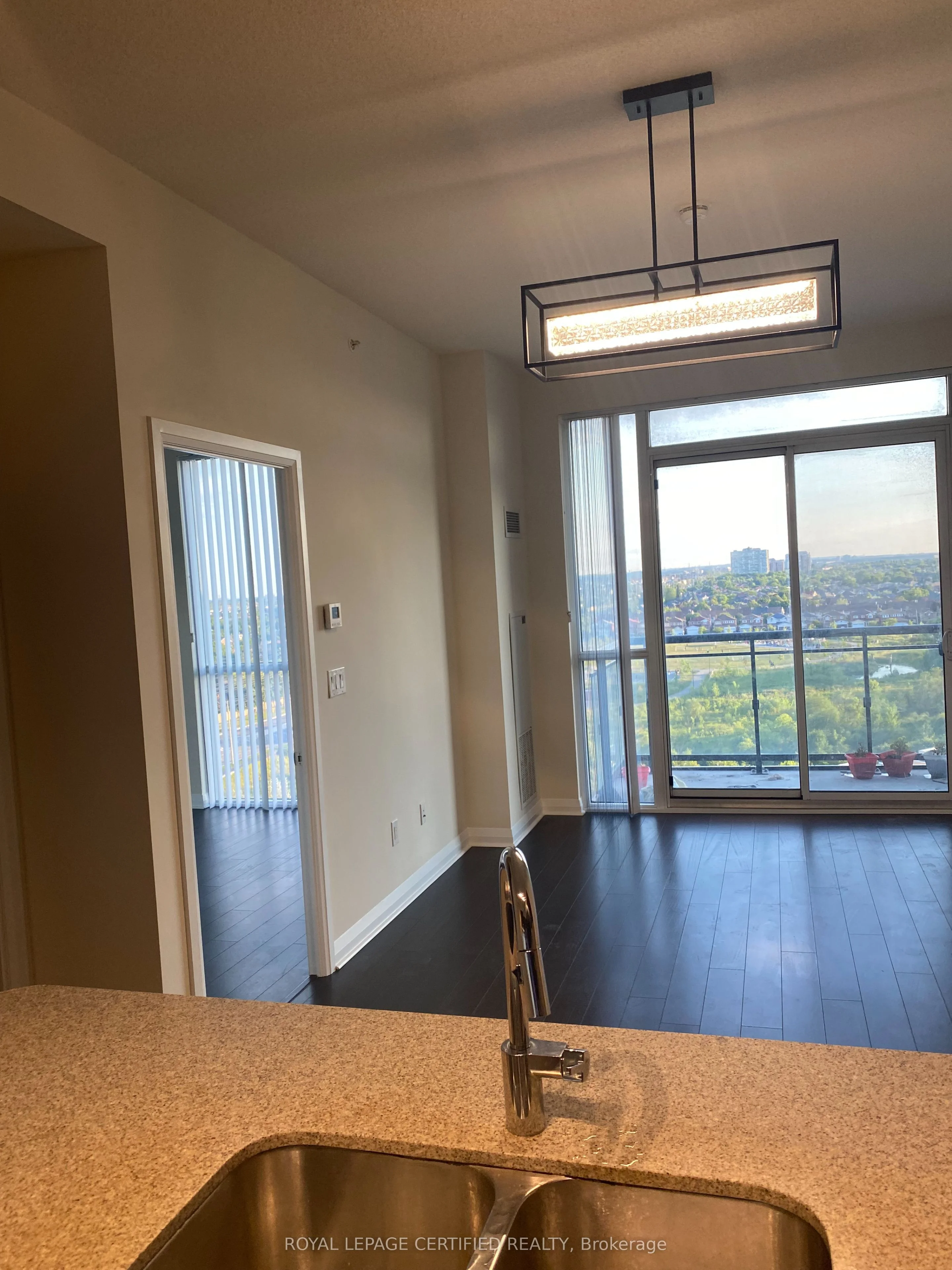 5025 Four Springs Avenue 1008, Mississauga, ON L5R 0G5