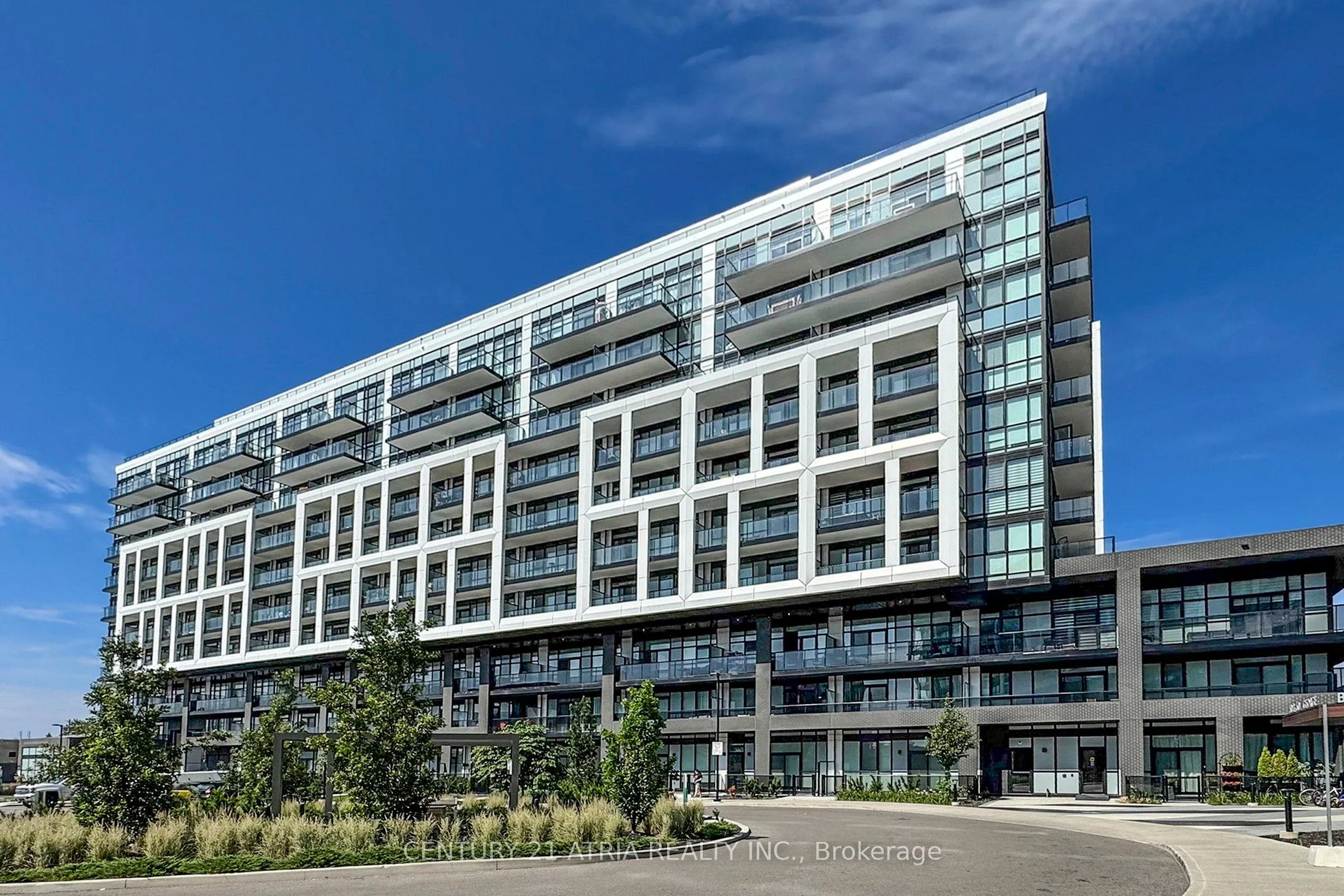 50 George Butchart Drive 117, Toronto W05, On M3k 0c9