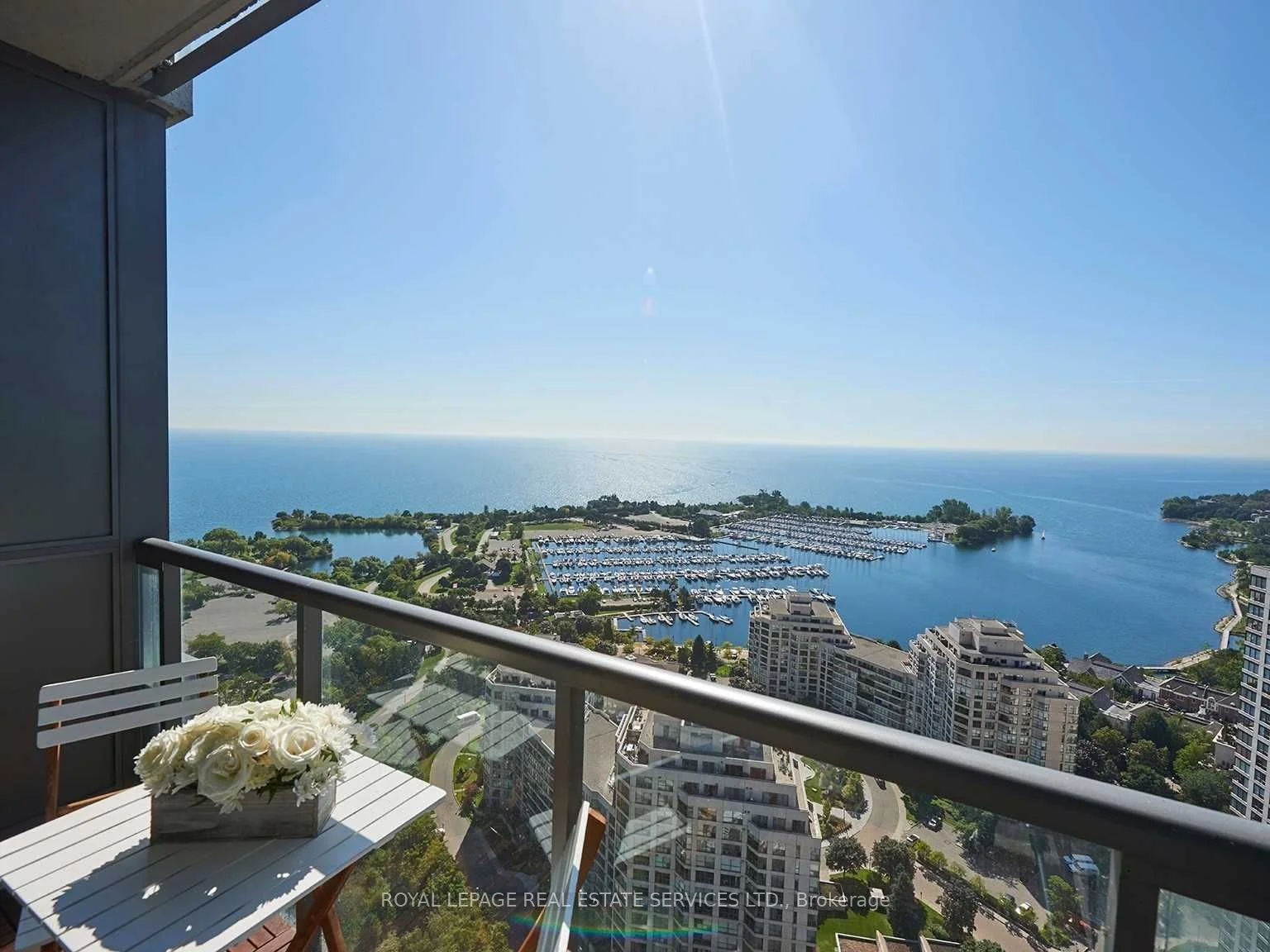 2240 Lake Shore Boulevard W 3501, Toronto W06, ON M8V 0B1
