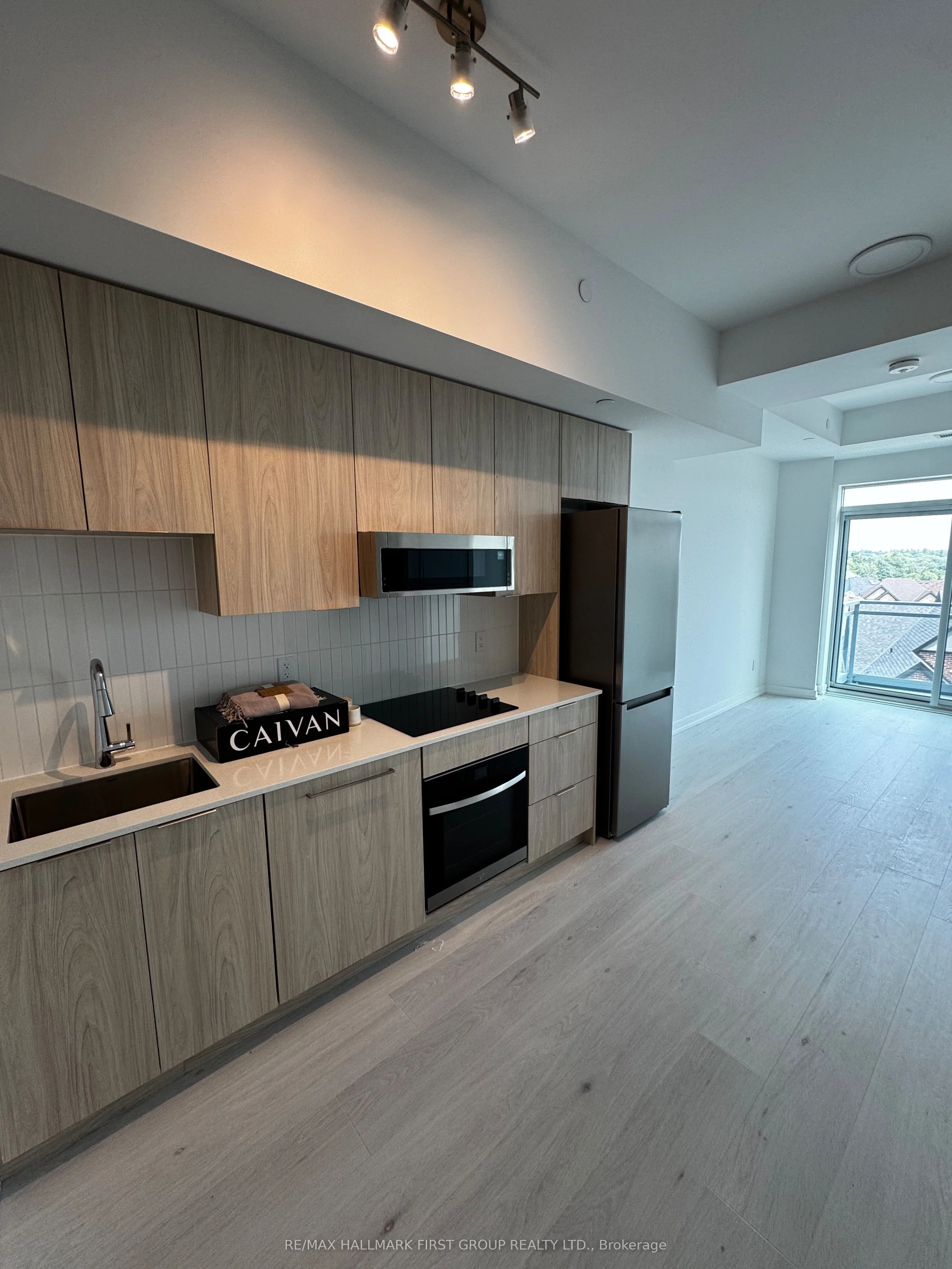 2501 Saw Whet Boulevard 407, Oakville, ON L6M 5N2