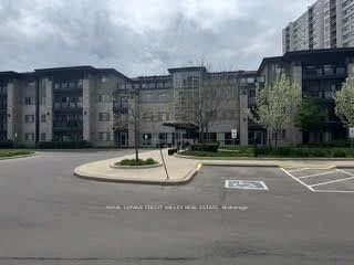 570 Lolita Gardens 326, Mississauga, ON L5A 0A1