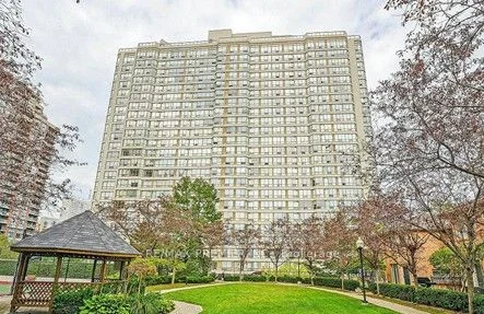 55 Elm Drive W 308, Mississauga, ON L5B 3Z3