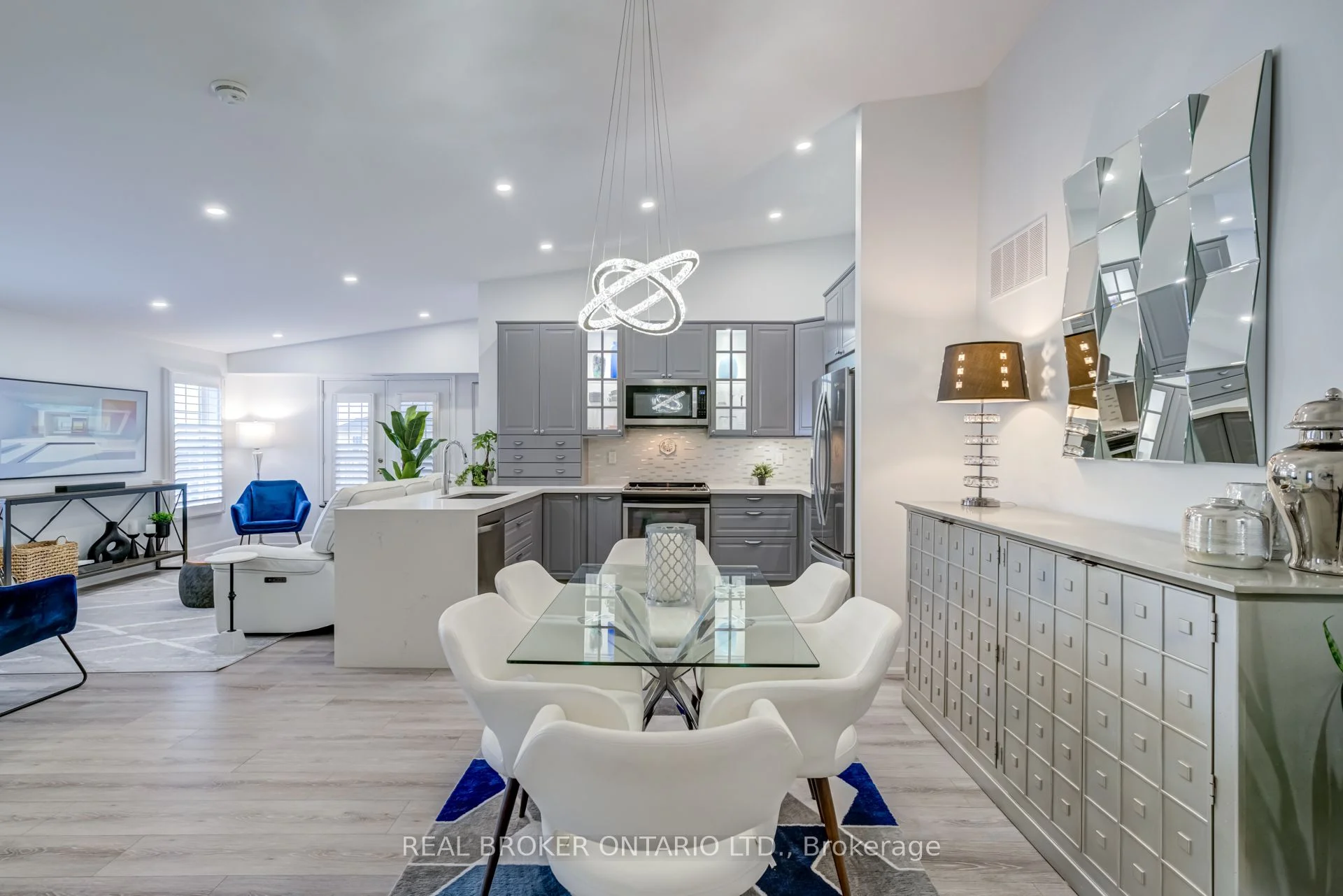 1460 Bishops Gate 413, Oakville, On L6m 4n5