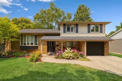 Detached in Burlington