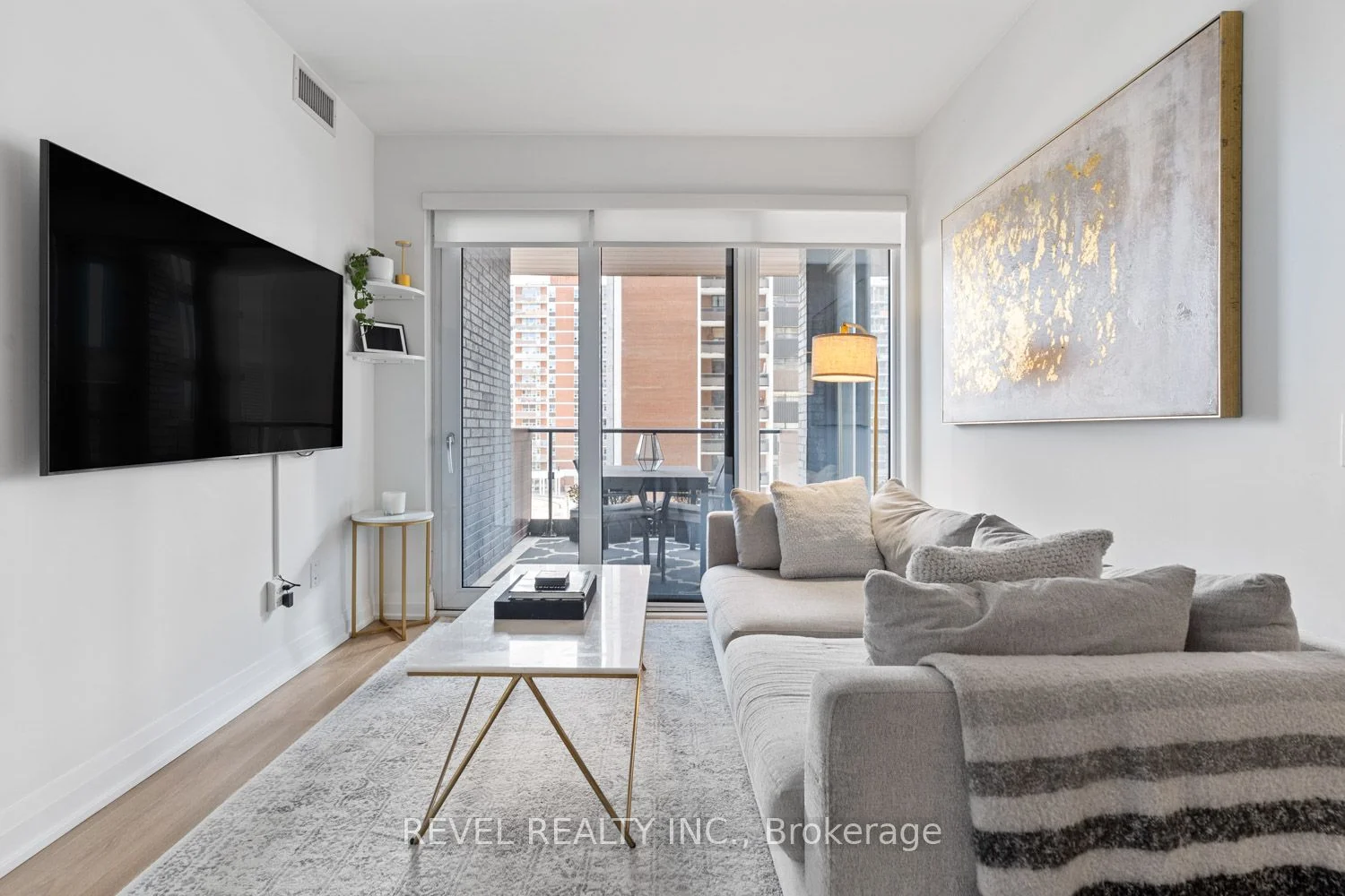 21 Park Street E 520, Mississauga, ON L5G 0C2