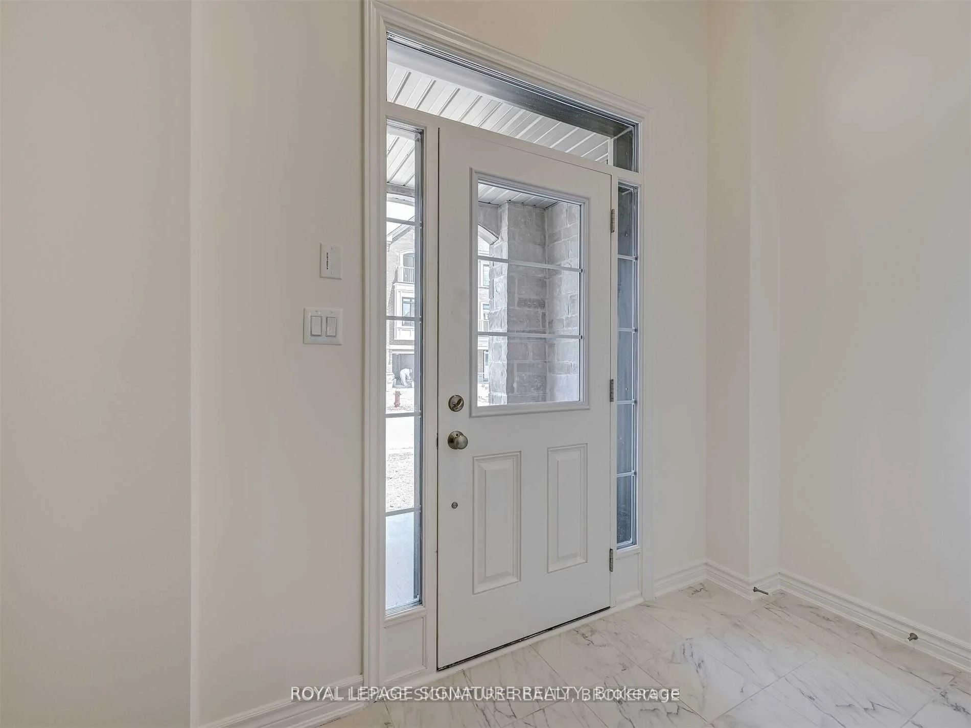 Att/Row/Townhouse in Milton