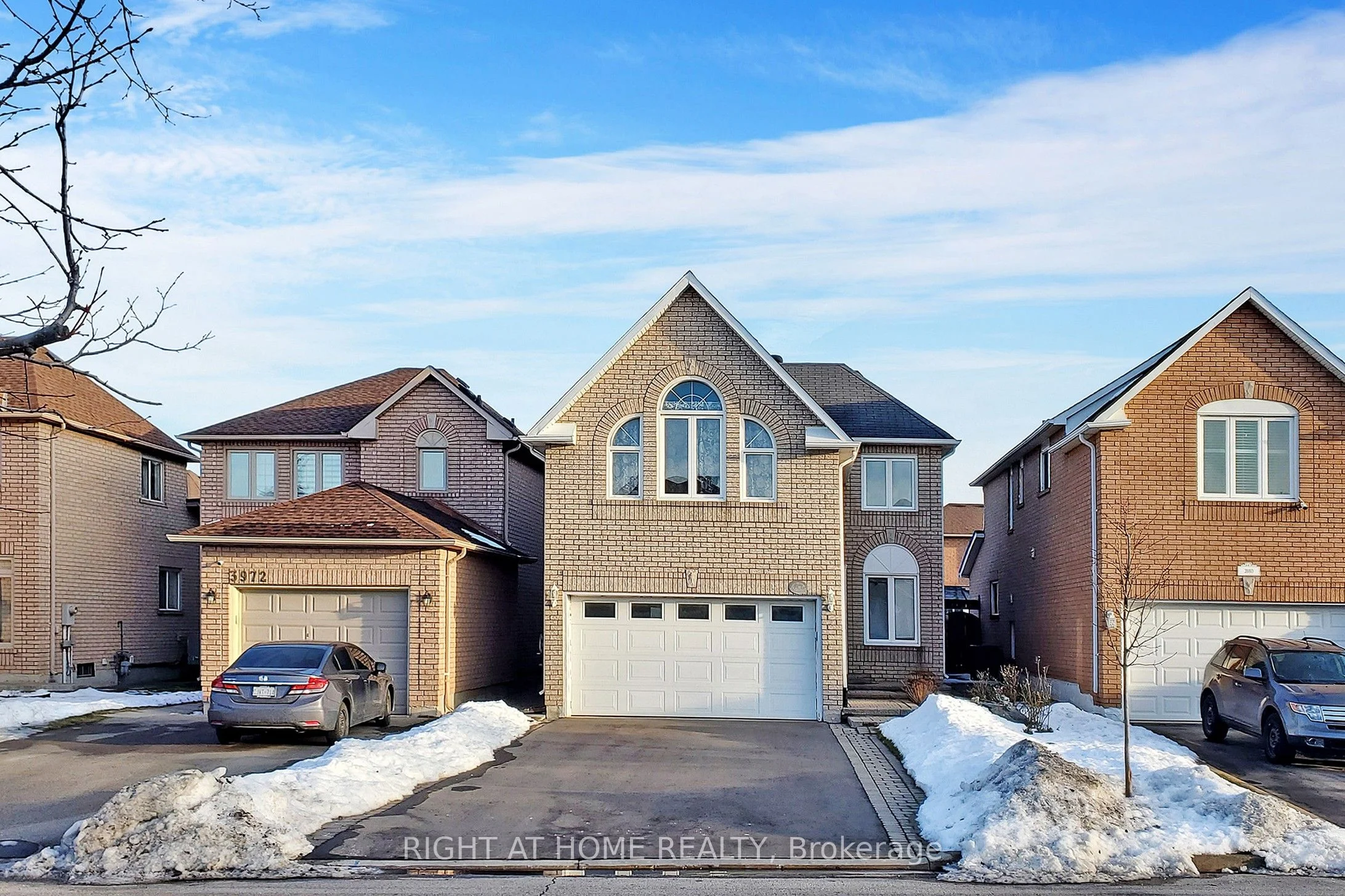 3976 Honey Locust Trail, Mississauga, ON L5N 7A5