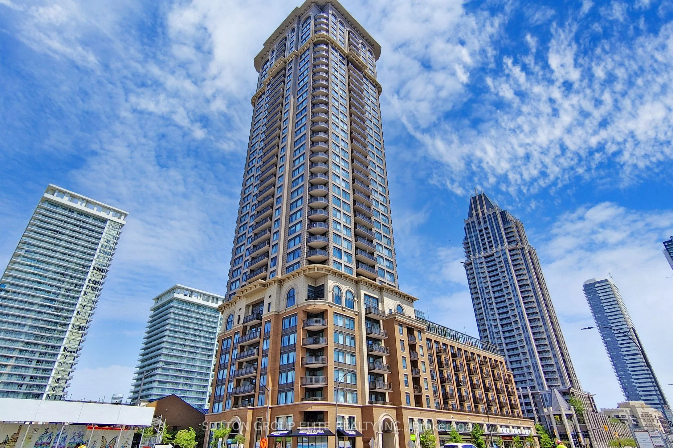 385 Prince Of Wales Drive 614, Mississauga, On L5b 0c6