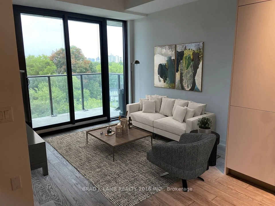 2625 Dundas Street W 616, Toronto W02, ON M6P 1X9