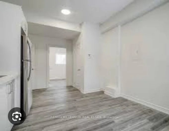 63 Scarlett Road 022, Toronto W03, ON M6N 4K3