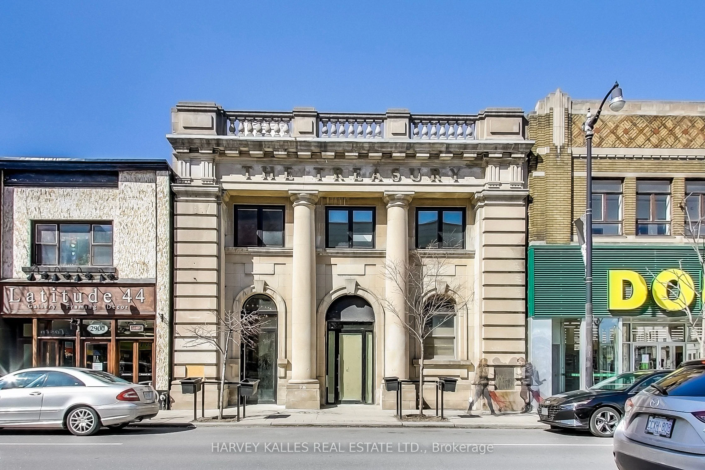 2896 Dundas Street W 4, Toronto W02, ON M6P 1Y8