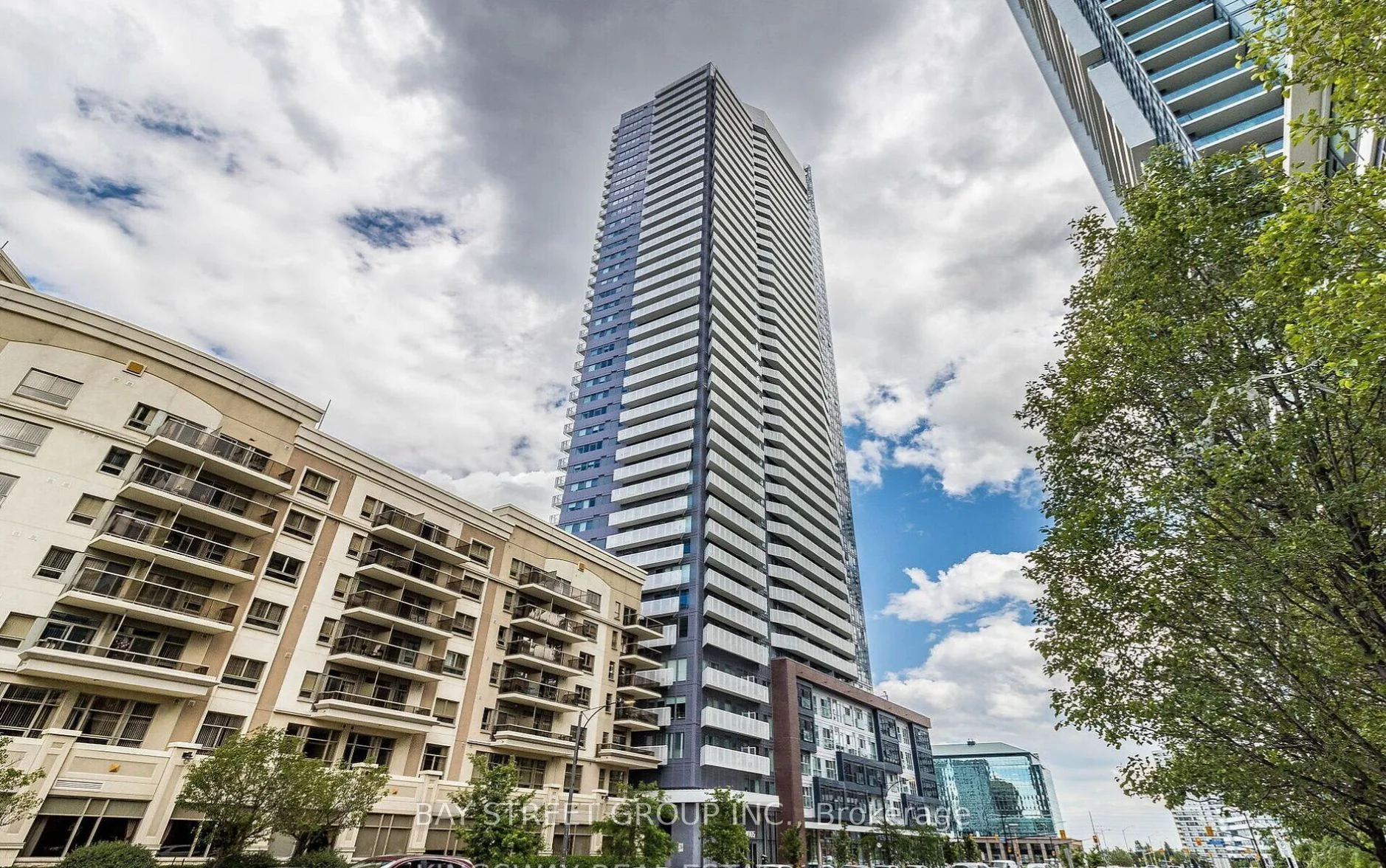 4065 Confederation Parkway 2001, Mississauga, ON L5B 0L4