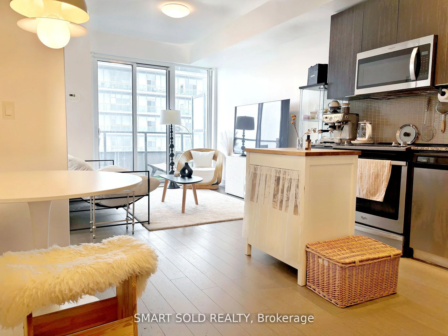30 Shore Breeze Drive 3514, Toronto W06, ON M8V 1A1