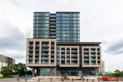 Condo Apartment in Mississauga