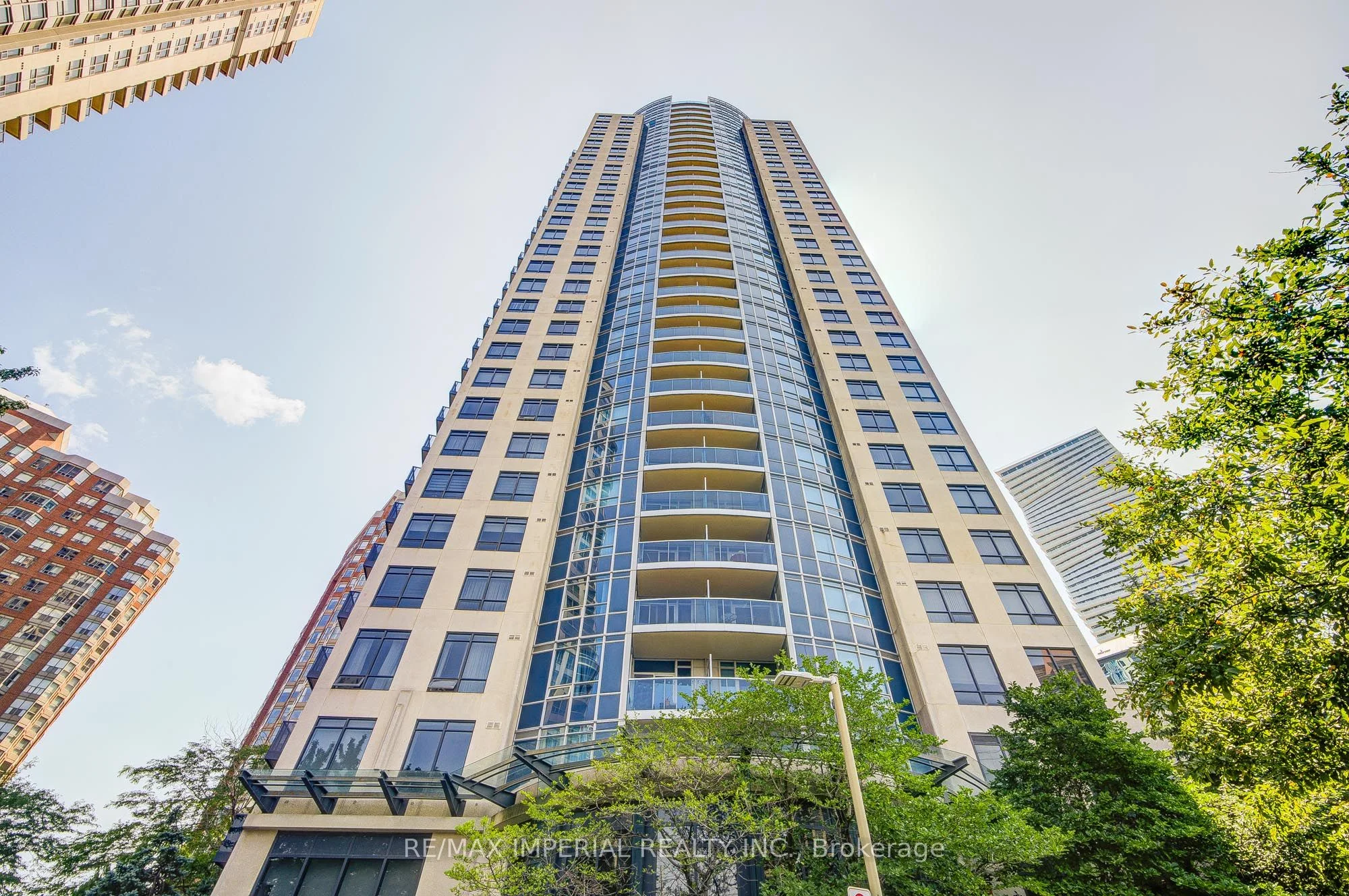 330 Burnhamthorpe Road W 2508, Mississauga, ON L5M 5G4