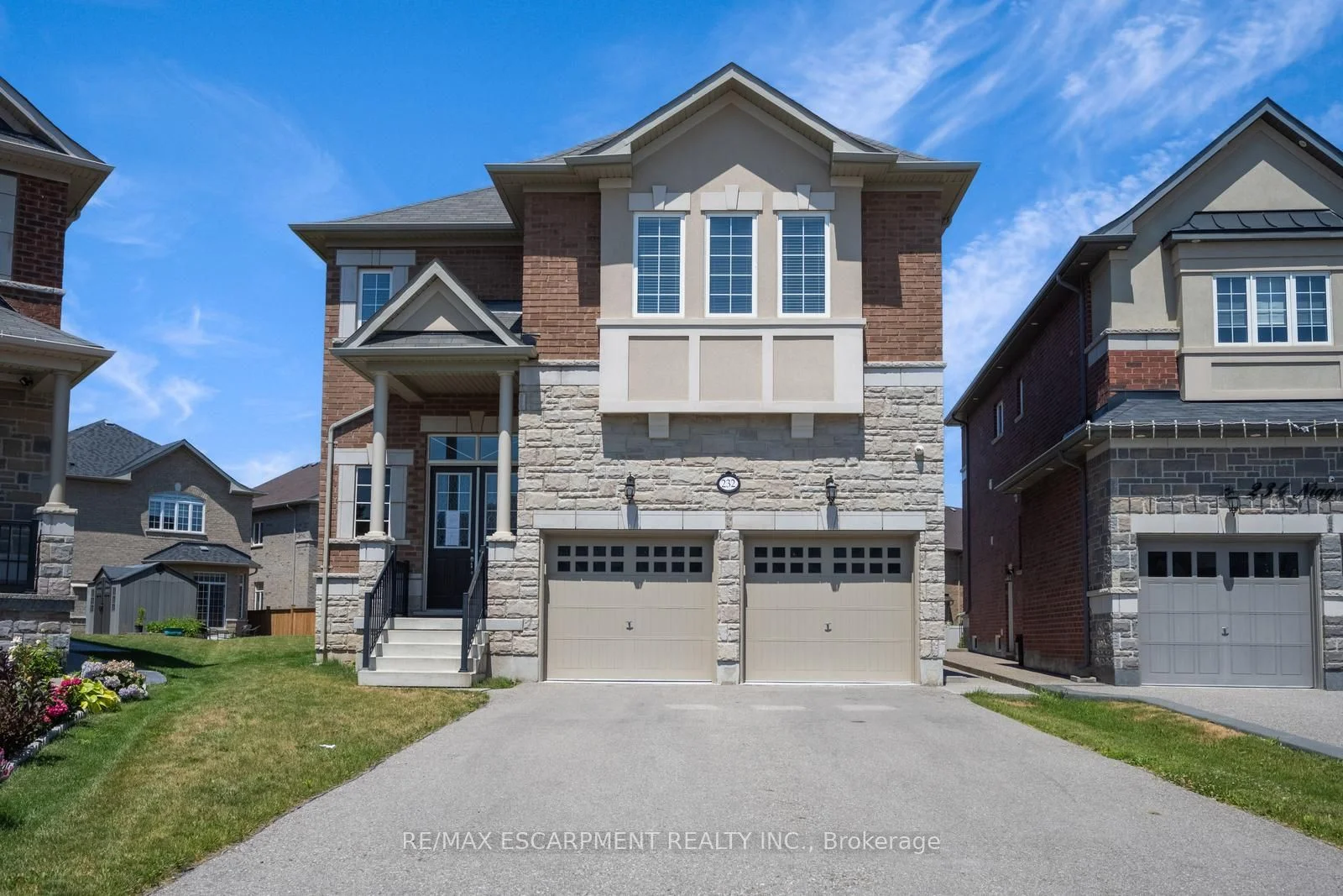 232 Niagara Trail, Halton Hills, On L7g 0m4