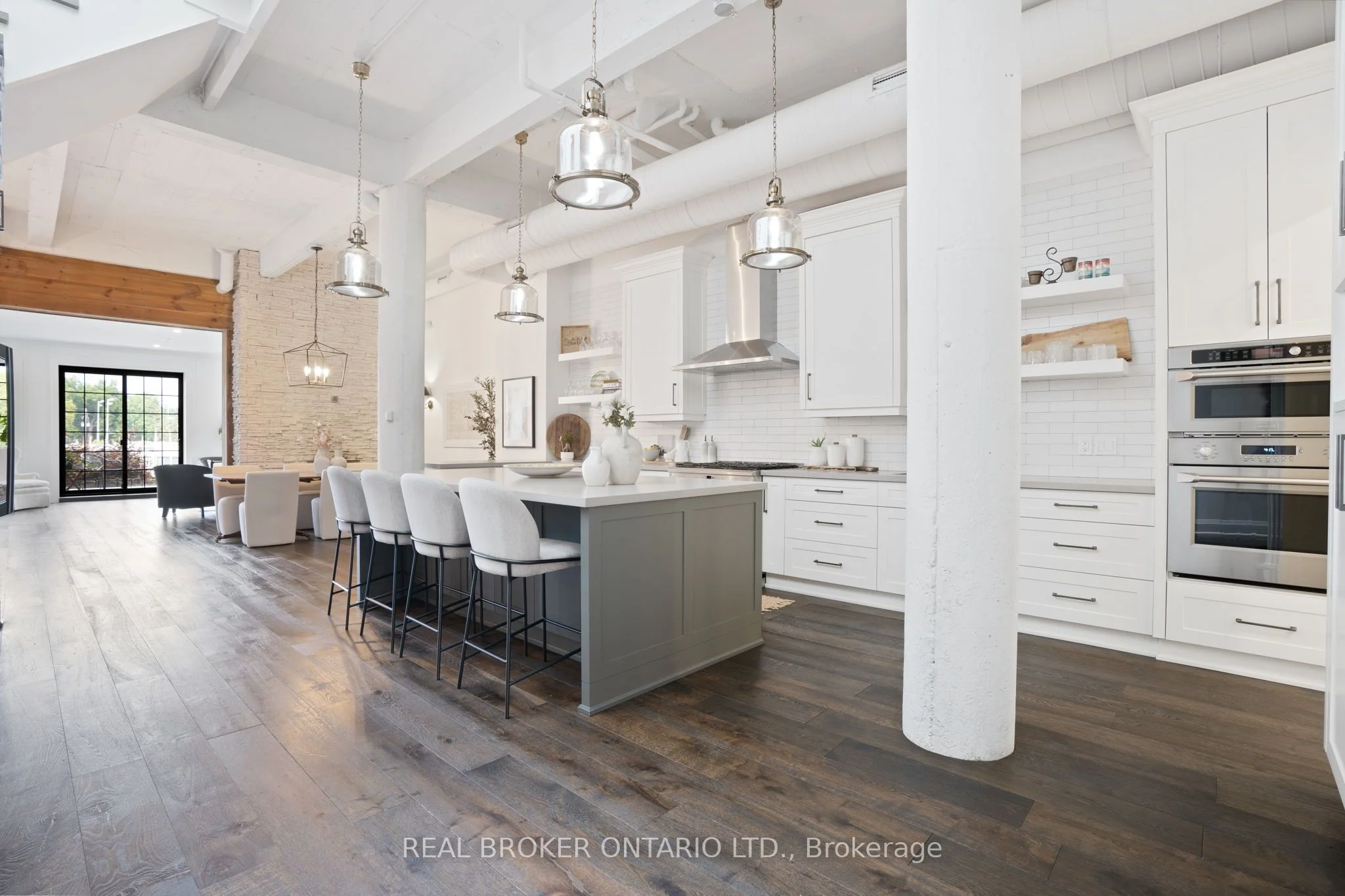 71 Forsythe Street, Oakville, ON L6K 3R7