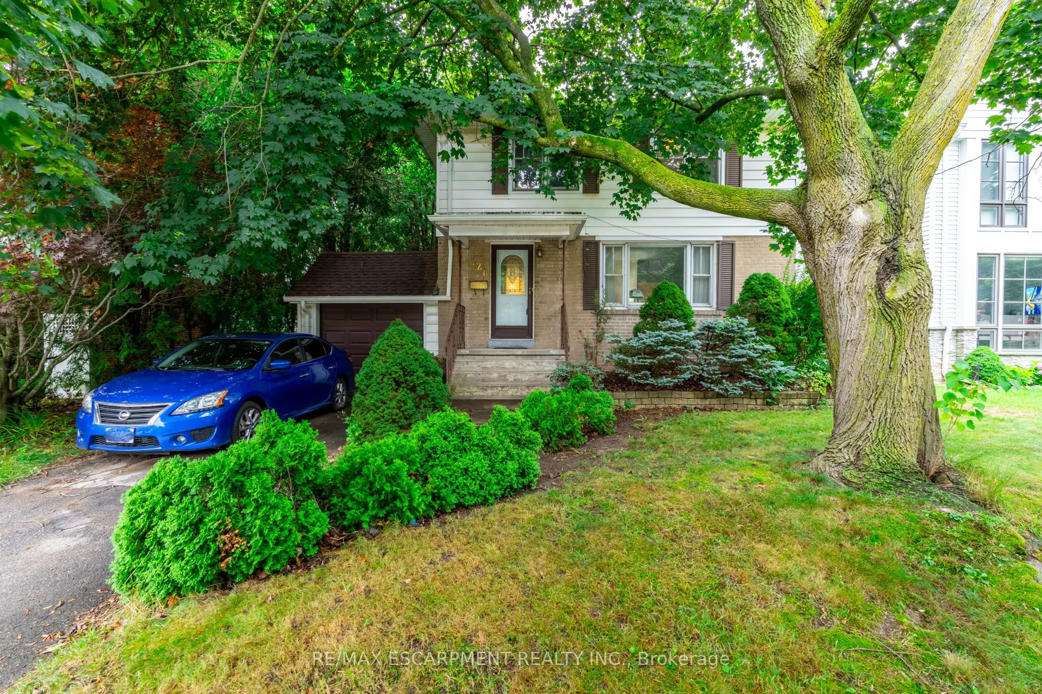 626 George Street E, Burlington, ON L7R 2V7