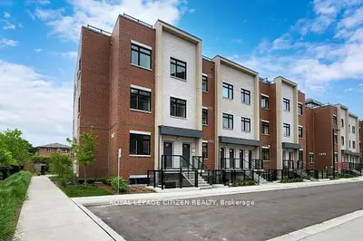 Condo Townhouse in Mississauga