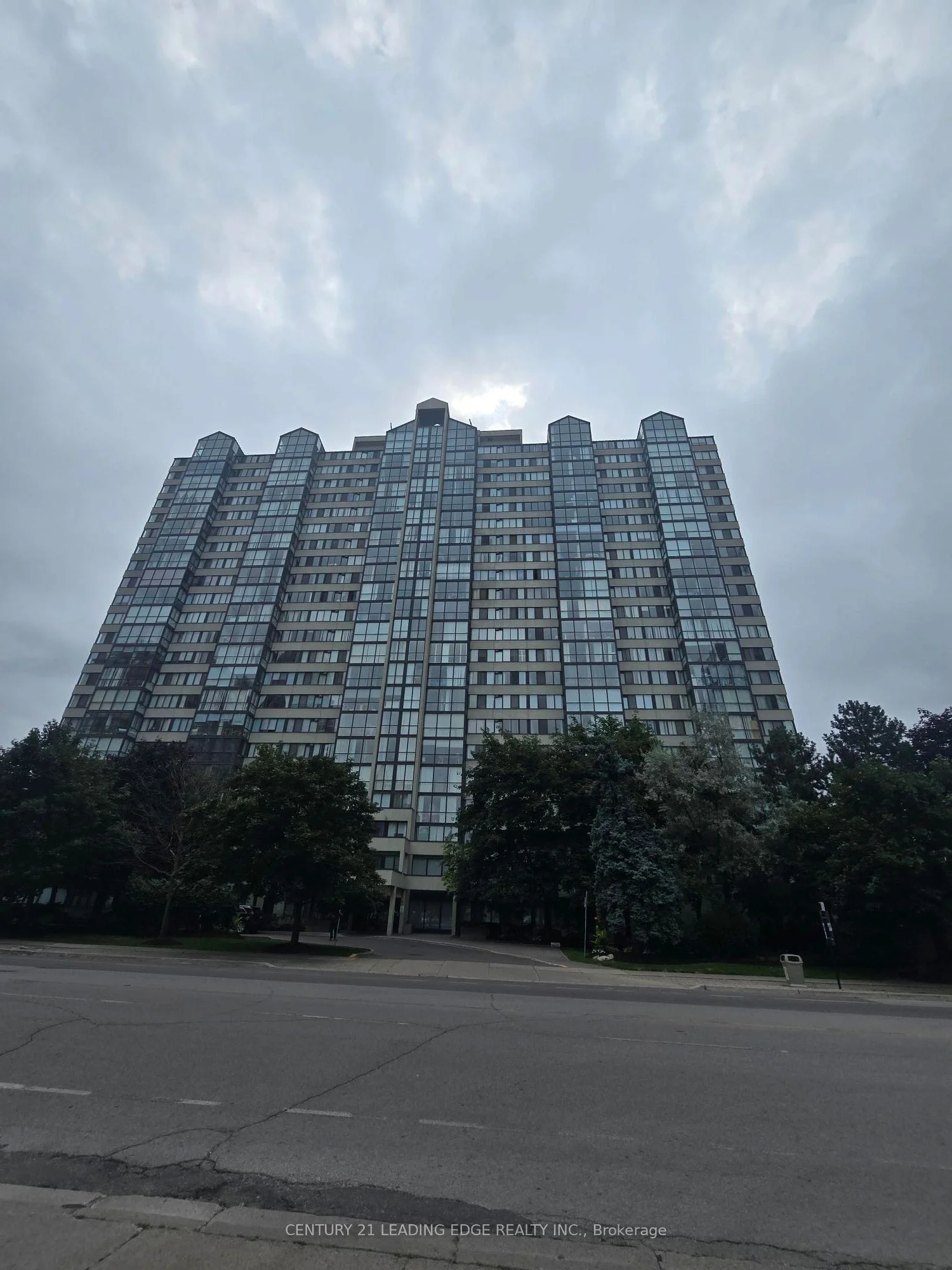 350 Webb Drive 1203, Mississauga, ON L5B 3W4
