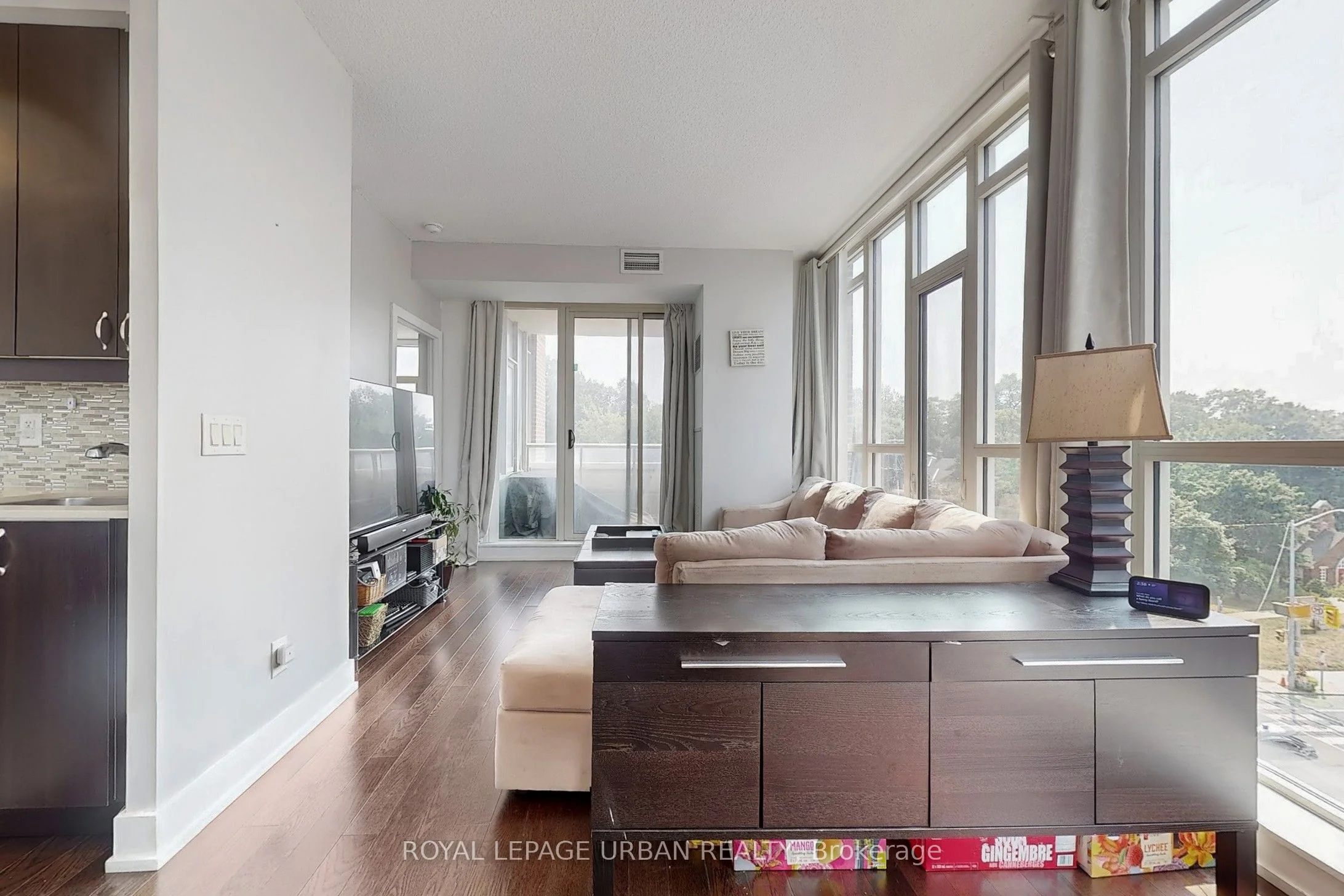 1638 Bloor Street W 506, Toronto W02, ON M6P 0A6