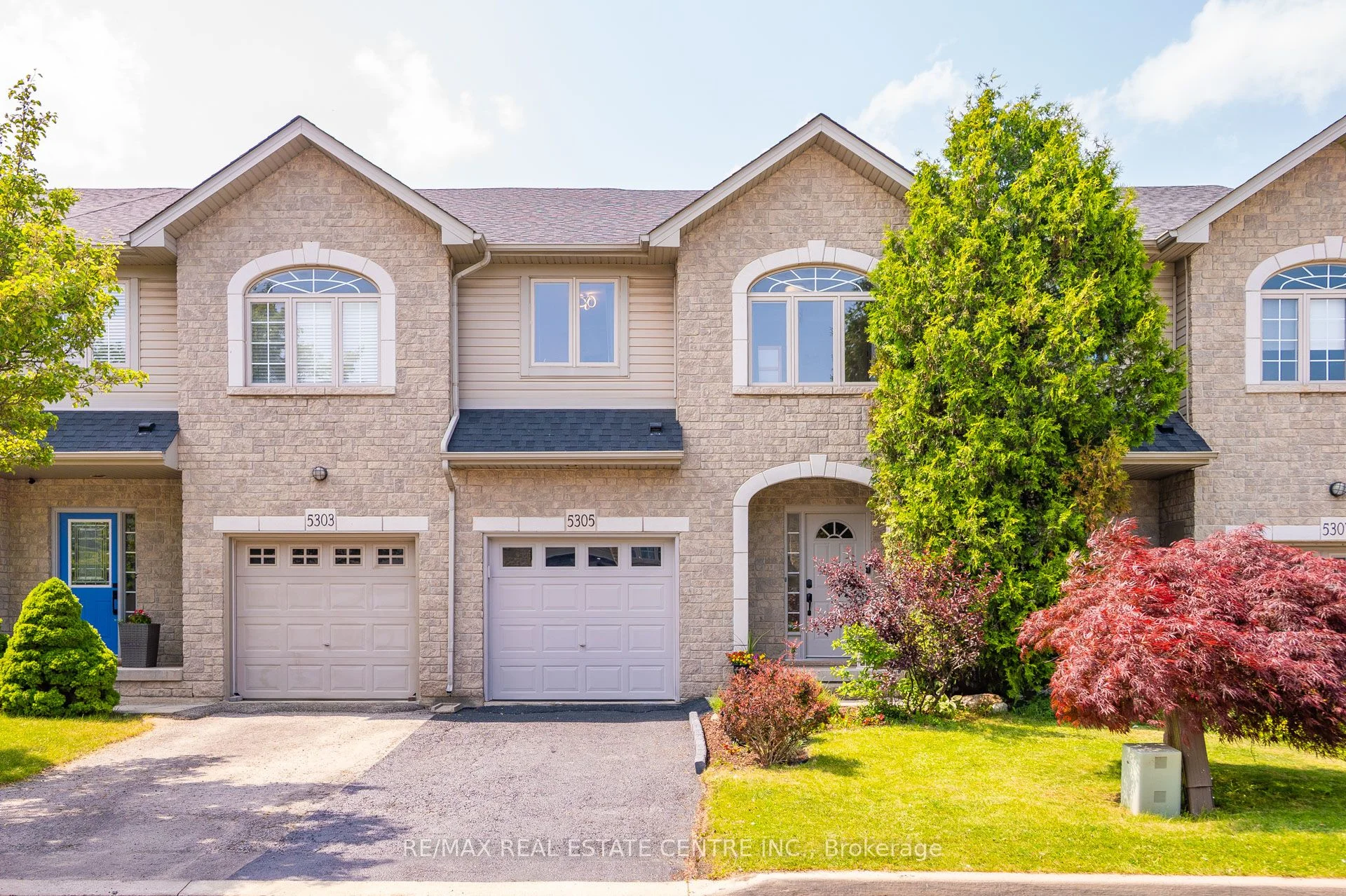 5305 Scotia Street, Burlington, On L7l 7b3